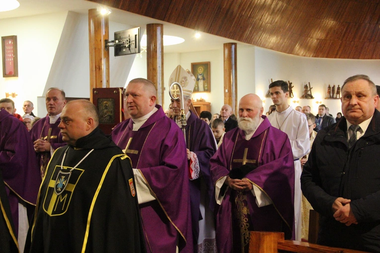 Tęgoborze. Pomnik dla mieszkańców Zawadki