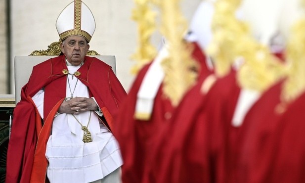 Papież przewodniczył Mszy św. w Niedzielę Palmową