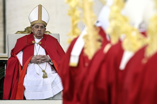 Papież przewodniczył Mszy św. w Niedzielę Palmową