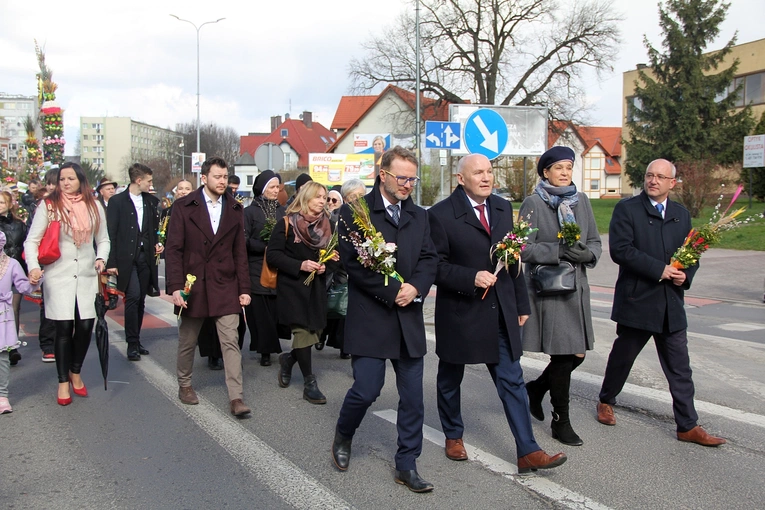 Parada Palm Wielkanocnych w Trzebnicy