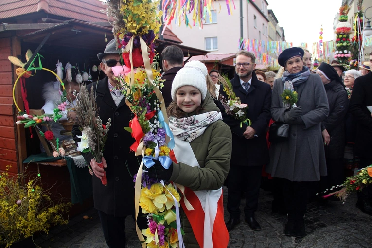 Parada Palm Wielkanocnych w Trzebnicy