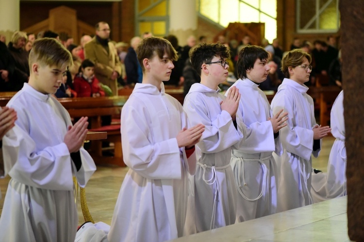 Służba liturgiczna parafii Chrystusa Odkupiciela Człowieka w Olsztynie