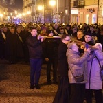 Uliczna Droga Krzyżowa w Radomiu.