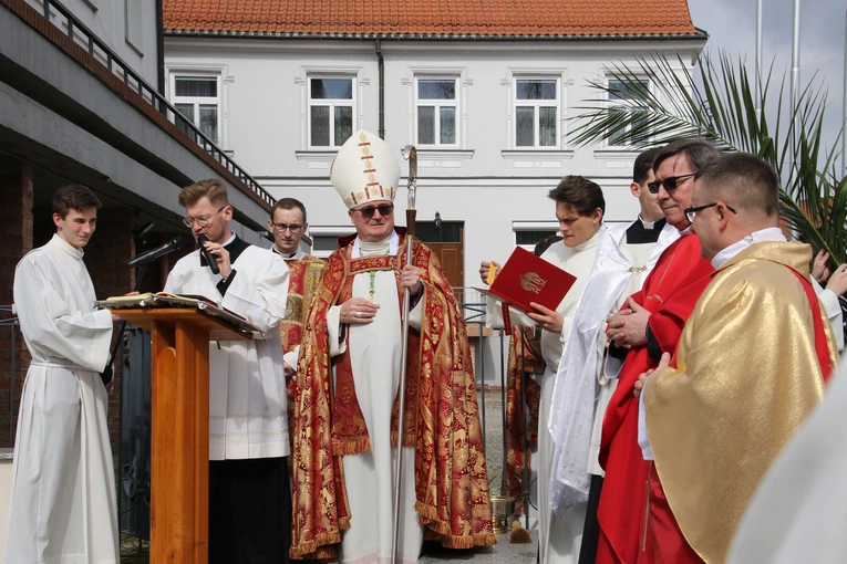 Płock. Niedziela Palmowa w katedrze