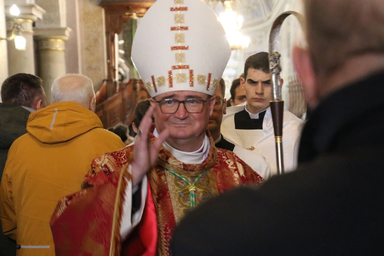 Płock. Niedziela Palmowa w katedrze