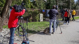 Dziennikarze pod domem Zbigniewa Ziobry