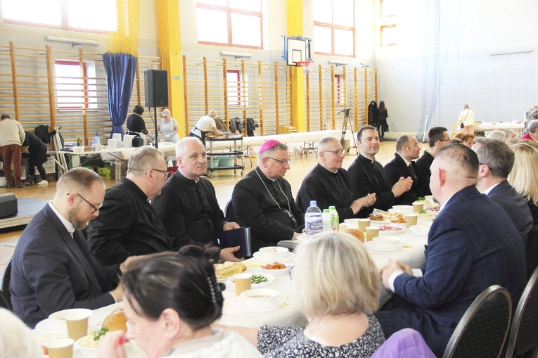 Śniadanie wielkanocne w Białogardzie