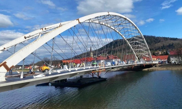 Porąbka. Most prowadzący do centrum będzie oddany… 5 miesięcy przed terminem