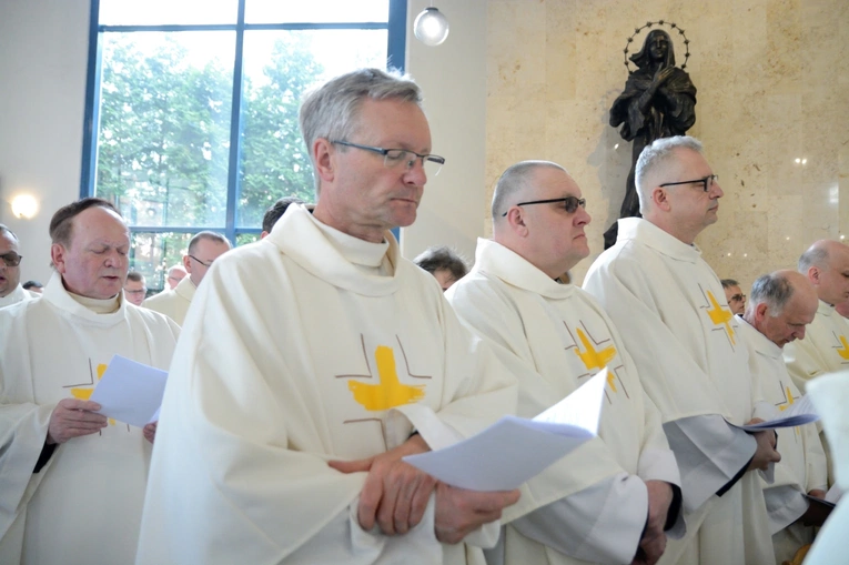 Rozpoczęcie Mszy Krzyżma