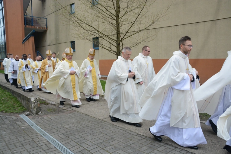 Rozpoczęcie Mszy Krzyżma