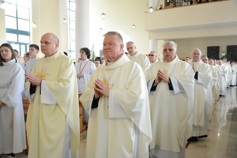 Rozpoczęcie Mszy Krzyżma