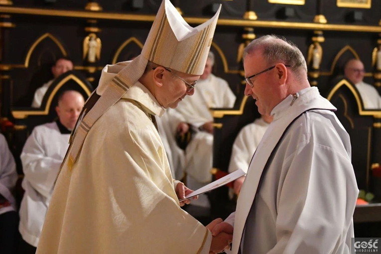 Odznaczenia i nominacje kapłańskie