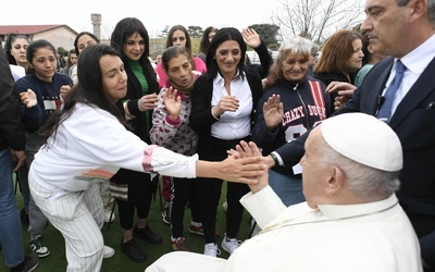 Papież do kobiet w więzieniu: Jezus przebacza zawsze i wszystko