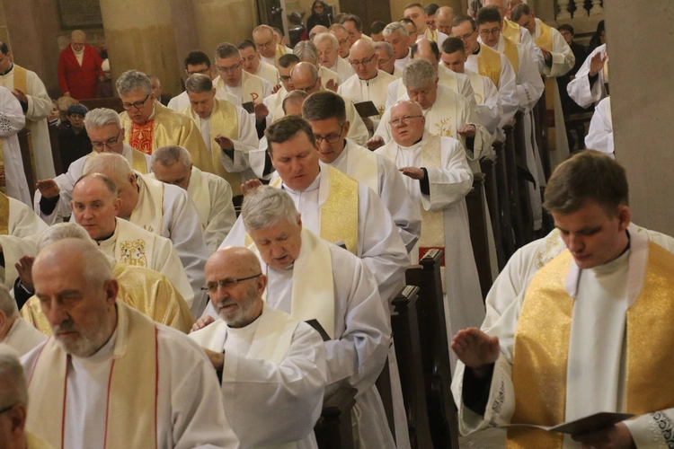 Płock. Msza Krzyżma