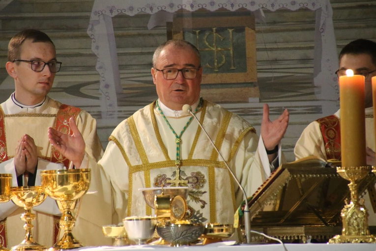Płock. Msza Wieczerzy Pańskiej