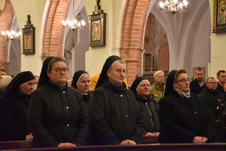 Liturgia Męki Pańskiej w archikatedrze oliwskiej 2024