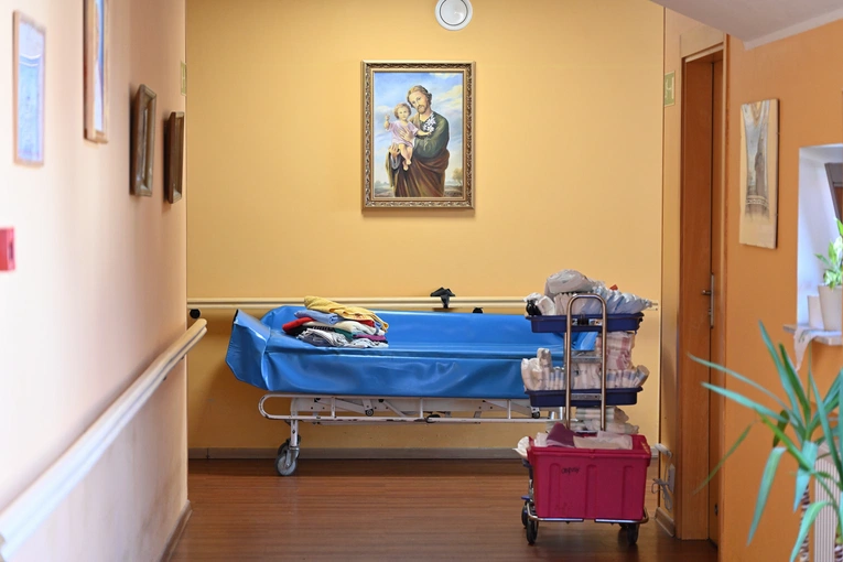 Biskupi gdańscy w sopockim hospicjum