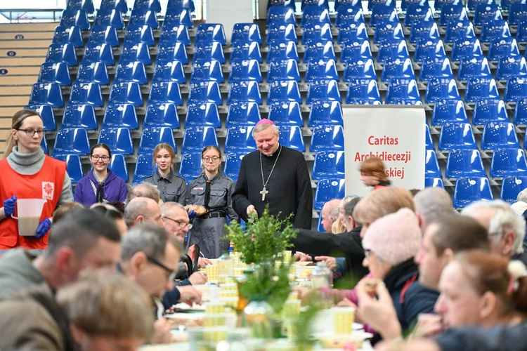 Wielkanocne śniadanie Caritas AG
