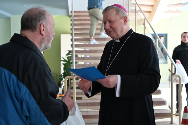 Wielkanocne śniadanie Caritas AG