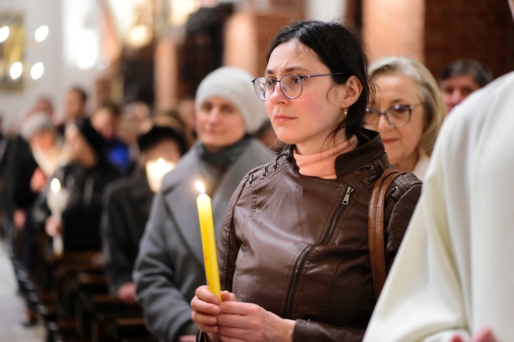 Liturgia Wigilii Paschalnej - konkatedra św. Jakuba w Olsztynie