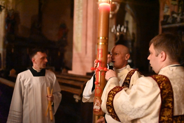 Wigilia Paschalna w katedrze