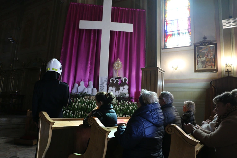 Daniszewo. Grób Pański w parafii pw. Przemienienia Pańskiego