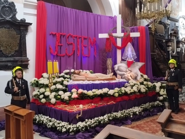 Krasne. Grób Pański w parafii pw. św. Jana Chrzciciela
