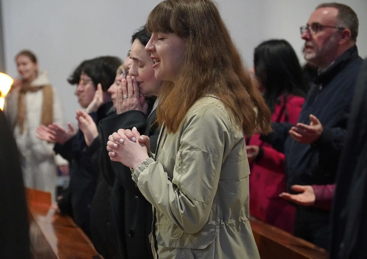 Radosne uwielbienie Zmartwychwstałego w kościele NMP na Piasku