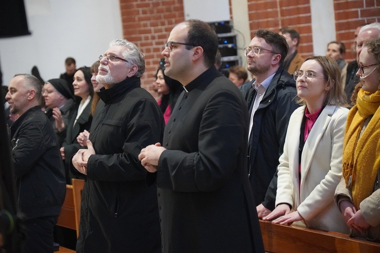 Radosne uwielbienie Zmartwychwstałego w kościele NMP na Piasku