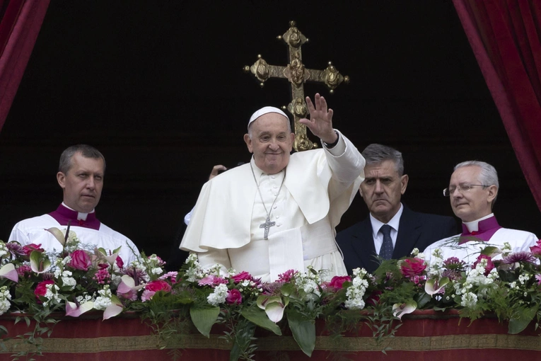 Papież na Regina Caeli: nie rezygnujmy z radości Wielkanocy!