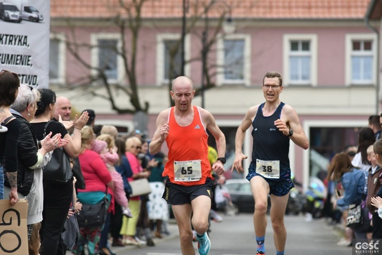 To już dziesiąta edycja Biegu do Pustego Grobu