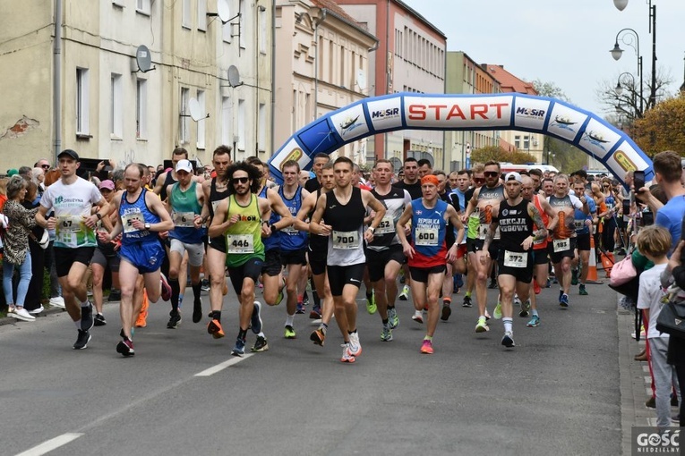 To już dziesiąta edycja Biegu do Pustego Grobu