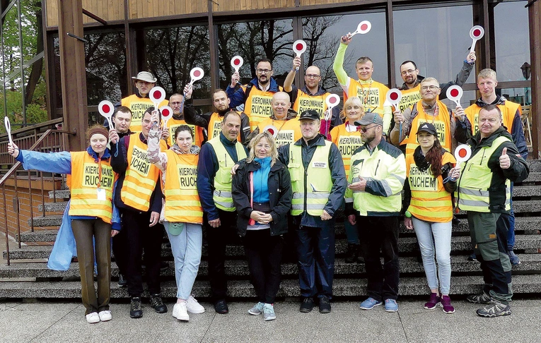 	Ubiegłoroczna ekipa kierujących ruchem zaprasza ponownie.