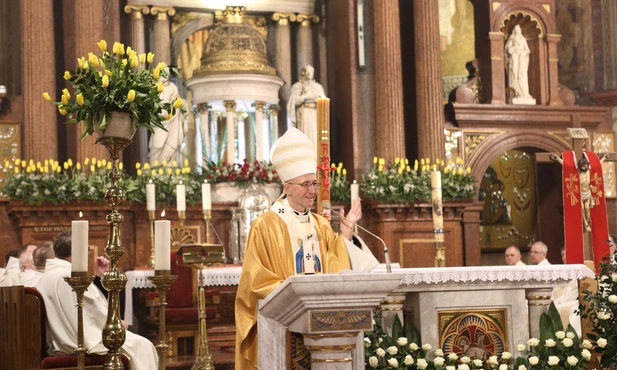 Abp Galbas: Wszyscy jesteśmy w zwycięskiej drużynie zmartwychwstałego Pana