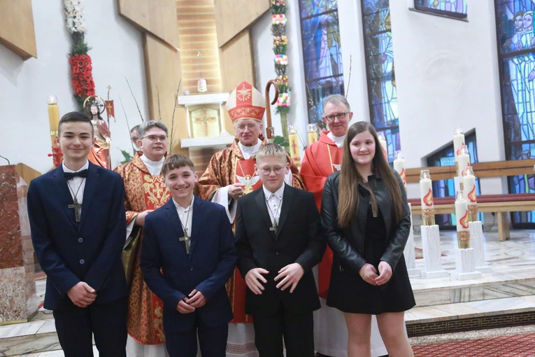 Bierzmowanie w Łososinie Dolnej 2024