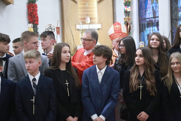 Bierzmowanie w Łososinie Dolnej 2024