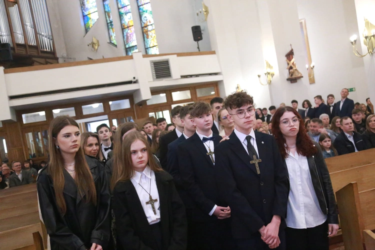 Bierzmowanie w Łososinie Dolnej 2024