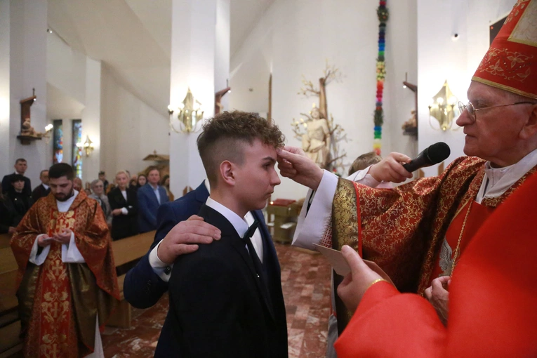 Bierzmowanie w Łososinie Dolnej 2024