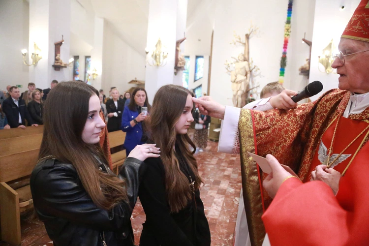 Bierzmowanie w Łososinie Dolnej 2024