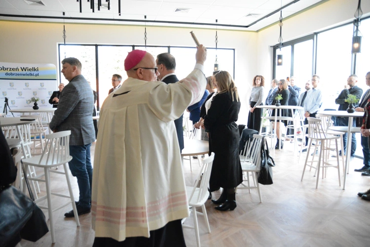 Poświęcenie gminnej stołówki w Dobrzeniu Wielkim