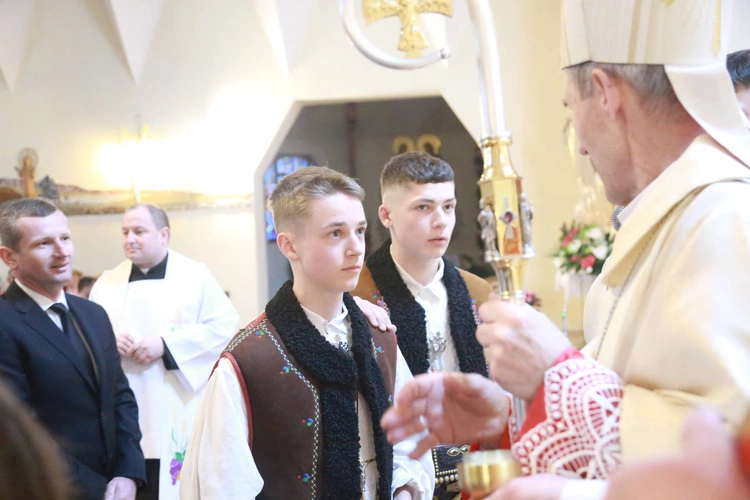 Bierzmowanie w Tylmanowej