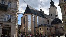 Ukraina: we Lwowie trwa modlitwa o Boże Miłosierdzie 