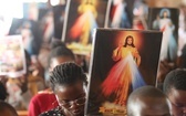 Jedyne takie miejsce w Ugandzie. Projekt polskich franciszkanów przyciąga wiernych z całego kraju
