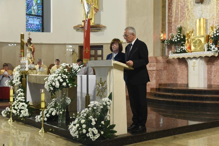 15 lat całodbowej adoracji Najświętszego Sakramentu w Dąbrowie Tarnowskiej
