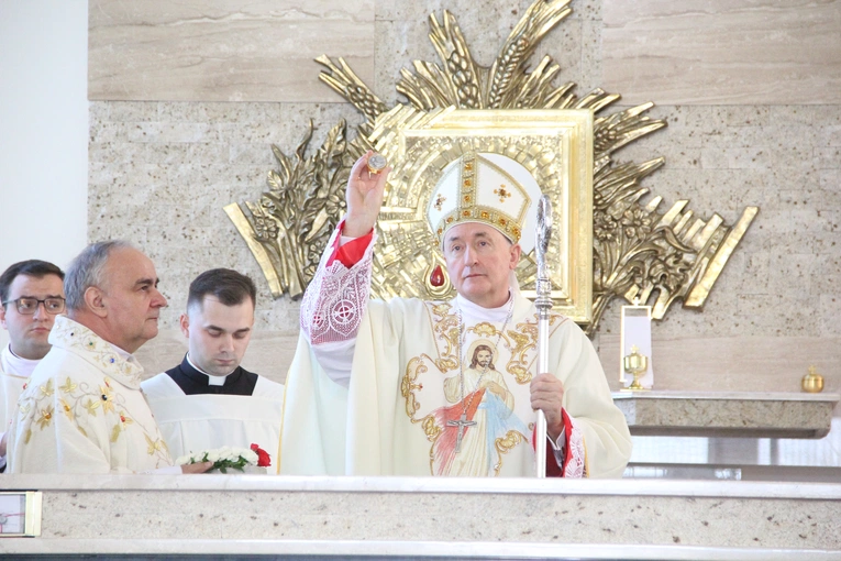 Stary Sącz. Dedykacja kościoła pw. Bożego Miłosierdzia