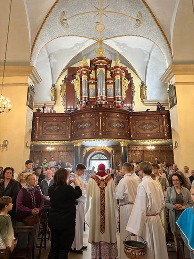 Stary Sącz. Poświęcenie zrekonstruowanych organów