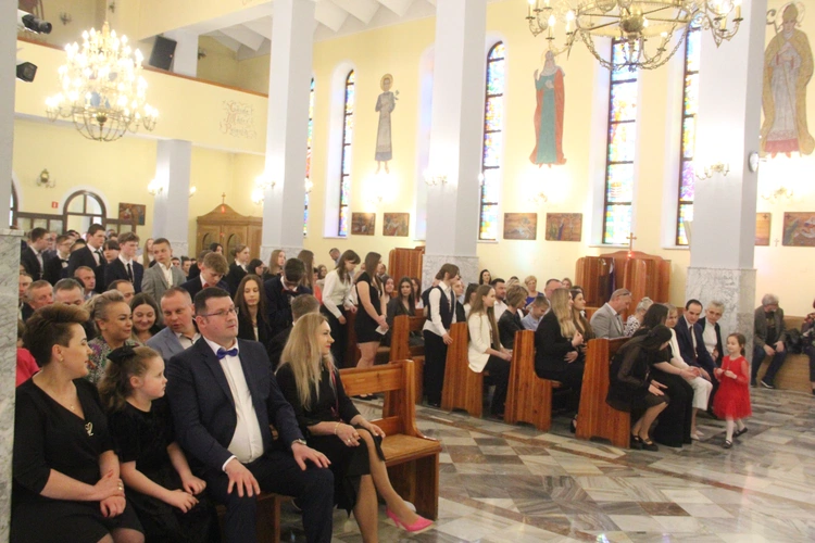 Bierzmowanie w Dębicy-Latoszynie 2024