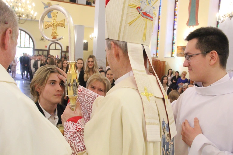 Bierzmowanie w Dębicy-Latoszynie 2024