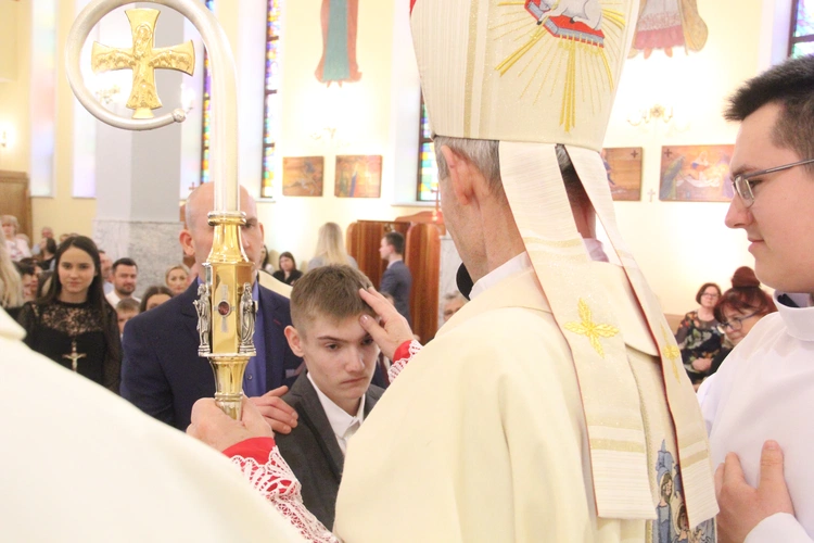 Bierzmowanie w Dębicy-Latoszynie 2024
