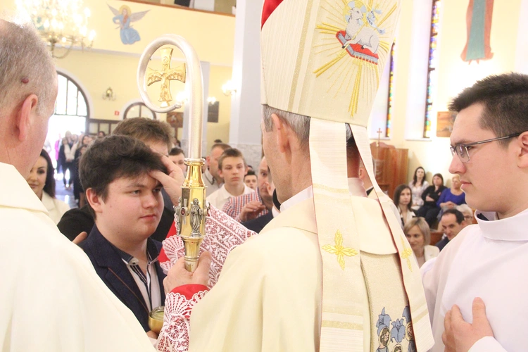 Bierzmowanie w Dębicy-Latoszynie 2024
